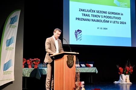V Kamniku zaključek sezone v gorskih tekih AZS (26)